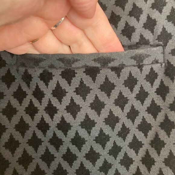 Crown & Ivy evening holiday black velvet patterned pull on pants w/ pockets❤️ - Picture 5 of 10